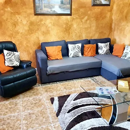 Prázdninový dům Maison Confortable A Avec Jardin Prive