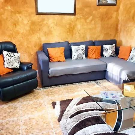 Casa vacanze Maison Confortable à Avec Jardin Privé