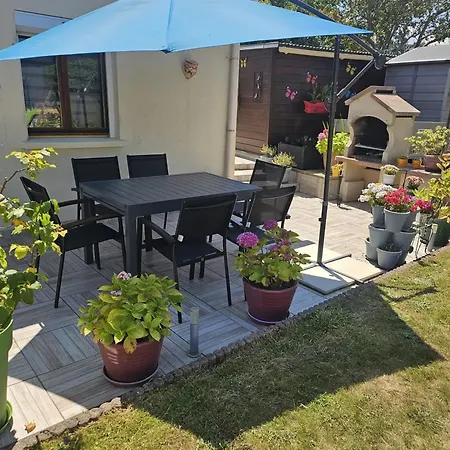 Maison Confortable A Avec Jardin Prive